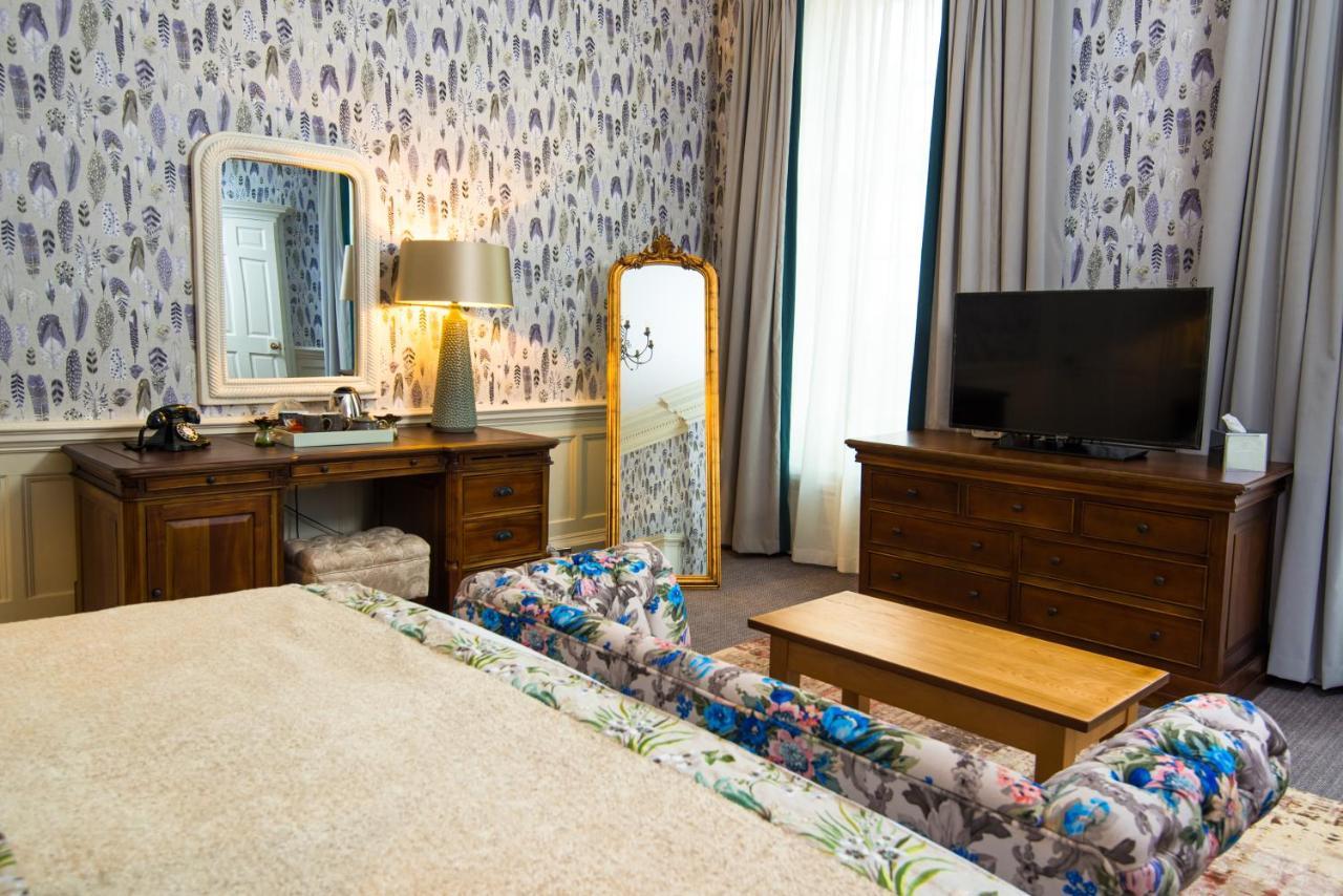 Judge'S Lodging York Exterior foto A bedroom at the hotel